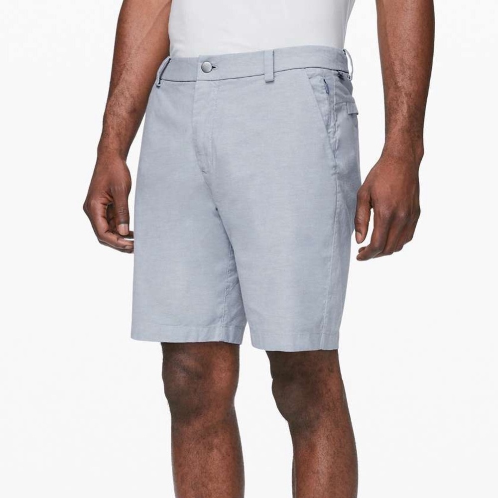 Lululemon Athletica Men's Grey Flat Front Shorts